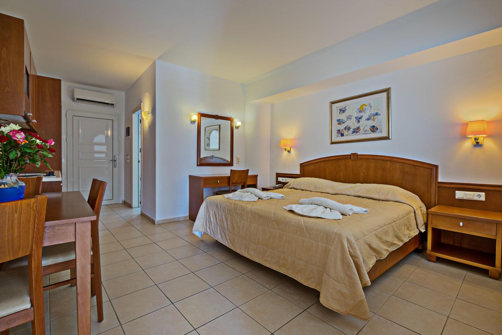 Delfina Boutique Hotel Paralia Kourna Eksteriør billede